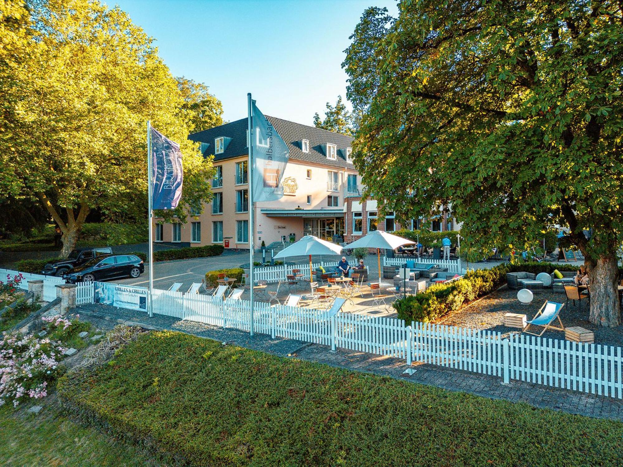 Parkhotel Berghoelzchen Hildesheim Exterior photo